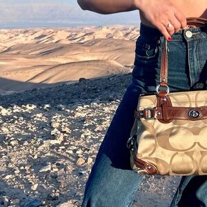 Coach Carly Signature Sateen C Logo Carryall Tote Bag Purse Tan Brown 13303